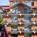 Caro Hotel