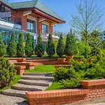 Caro Hotel