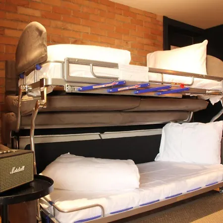 Caro 4* 부쿠레슈티