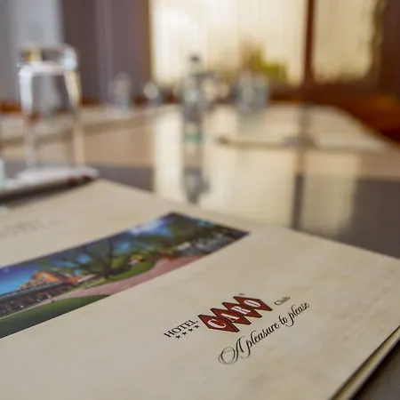 Caro 부쿠레슈티