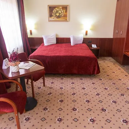 Caro Hotel