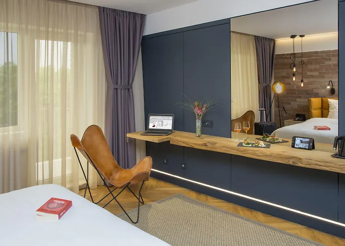 Caro Otel 4*