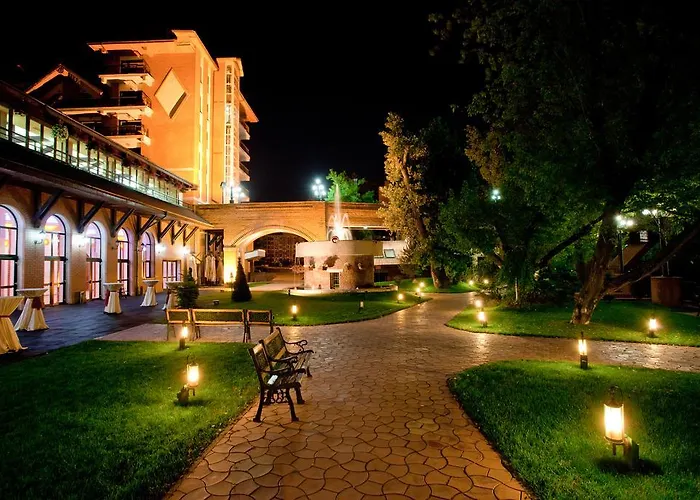Caro Hotel 4*