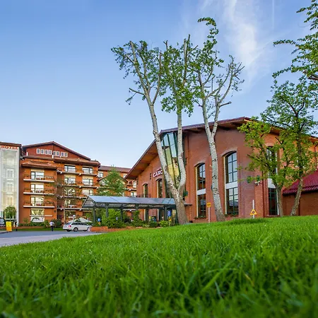 Caro Hotel 4*
