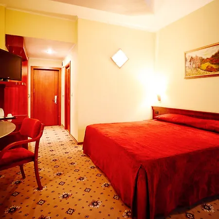 Caro Hotel 4*