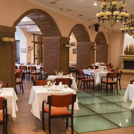 Caro Hotel 4*