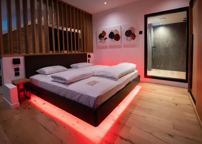 Caro Hotel 4*